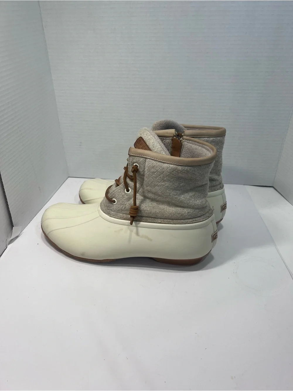 Sperry Women's Cream and Gray Duck Boots